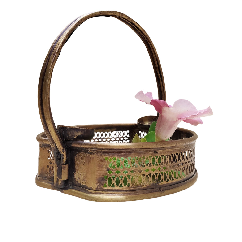 Poola Sajja - Vintage Brass Flower Basket - L 23 cm x W 21 cm x Ht 23 cm