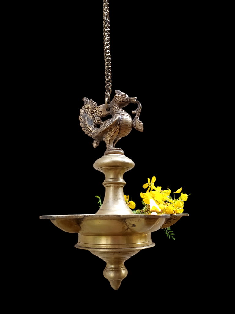 Majestic Brass Oil & Wick Lamp With The Mythical Hamsa - Length 76 cm