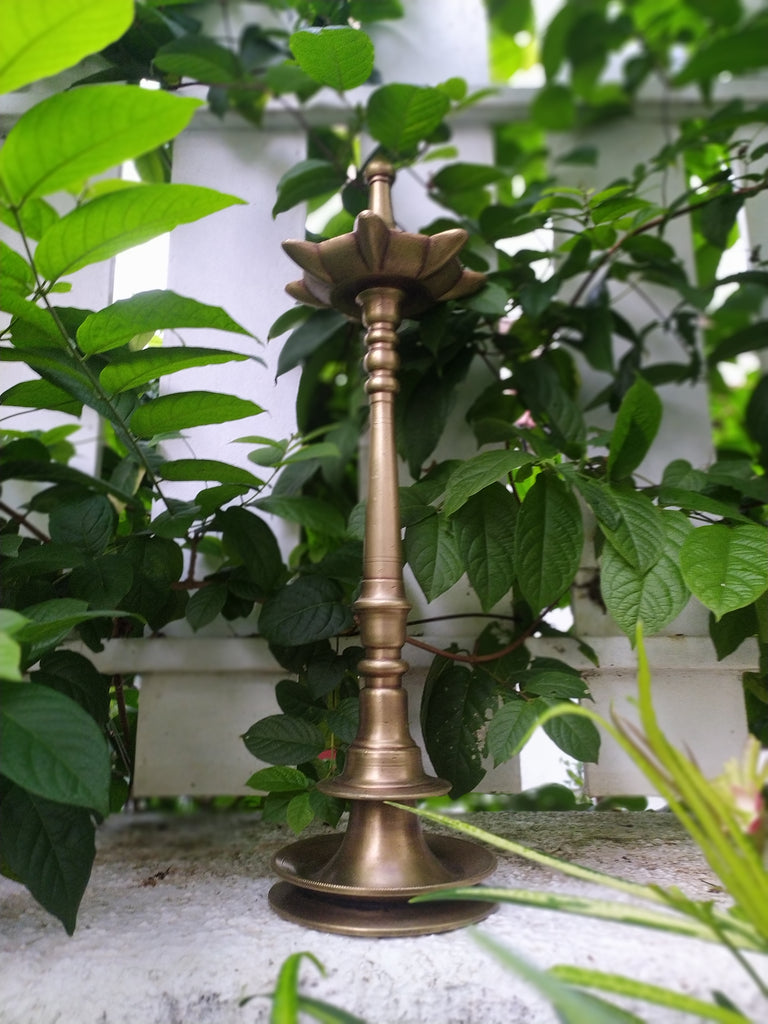 Vintage Traditional Brass Oil Lamp | Vilakku With 7 Grooves  . Height 48 cm x Diameter 13 cm