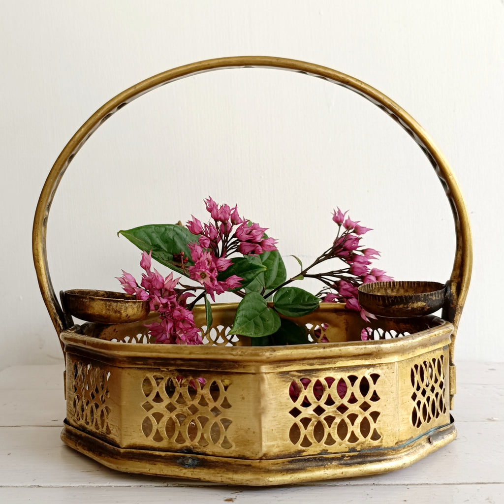 Poola Sajja - Traditional Vintage Brass Flower Basket - Length 22 cm x W 22 cm x Ht 22 cm