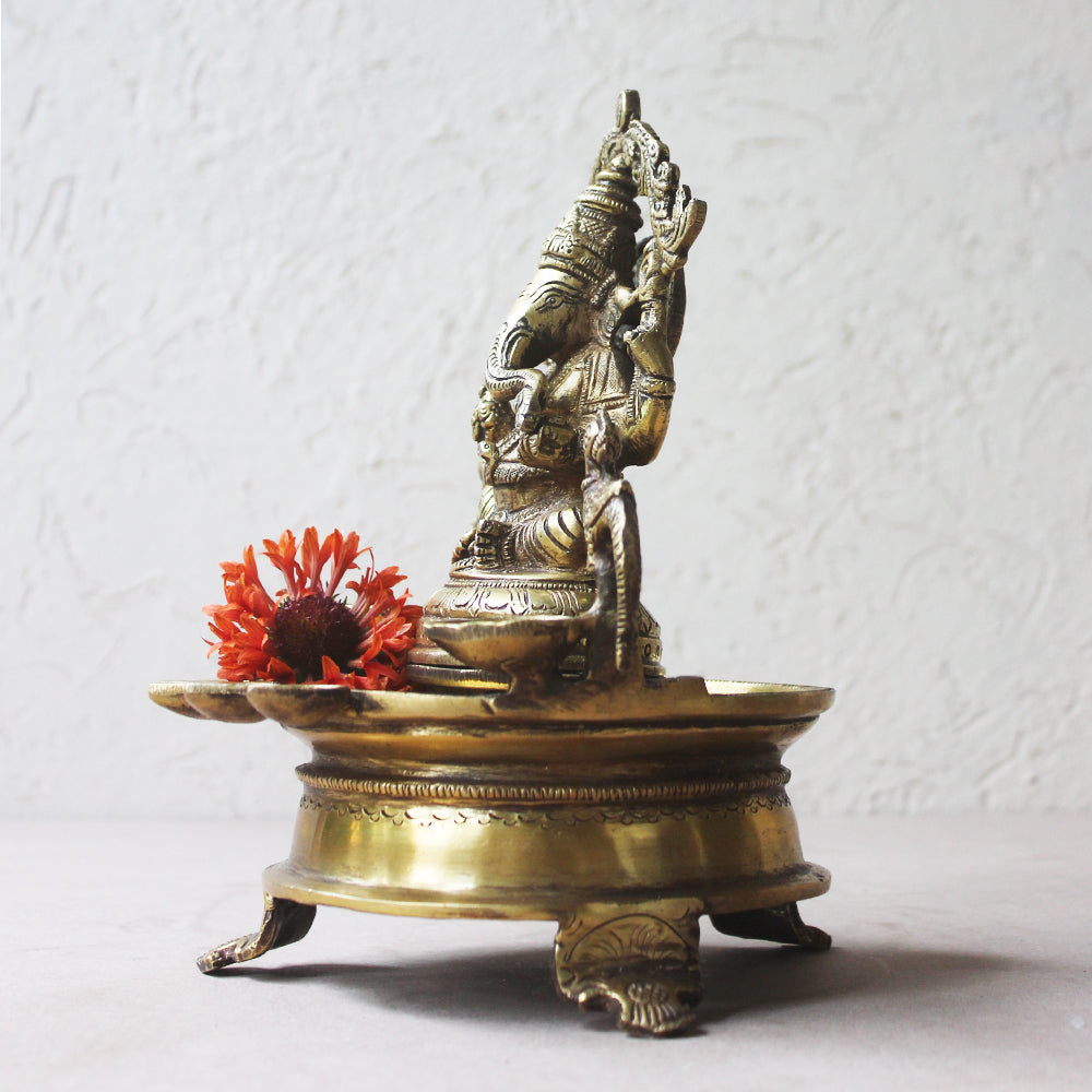 Traditional Gaja Ganesha Vilakku Oil Lamp Handcrafted With Parrots & 7 Diyas- Ht 22 cm x W 18 cm x Dia 14 cm