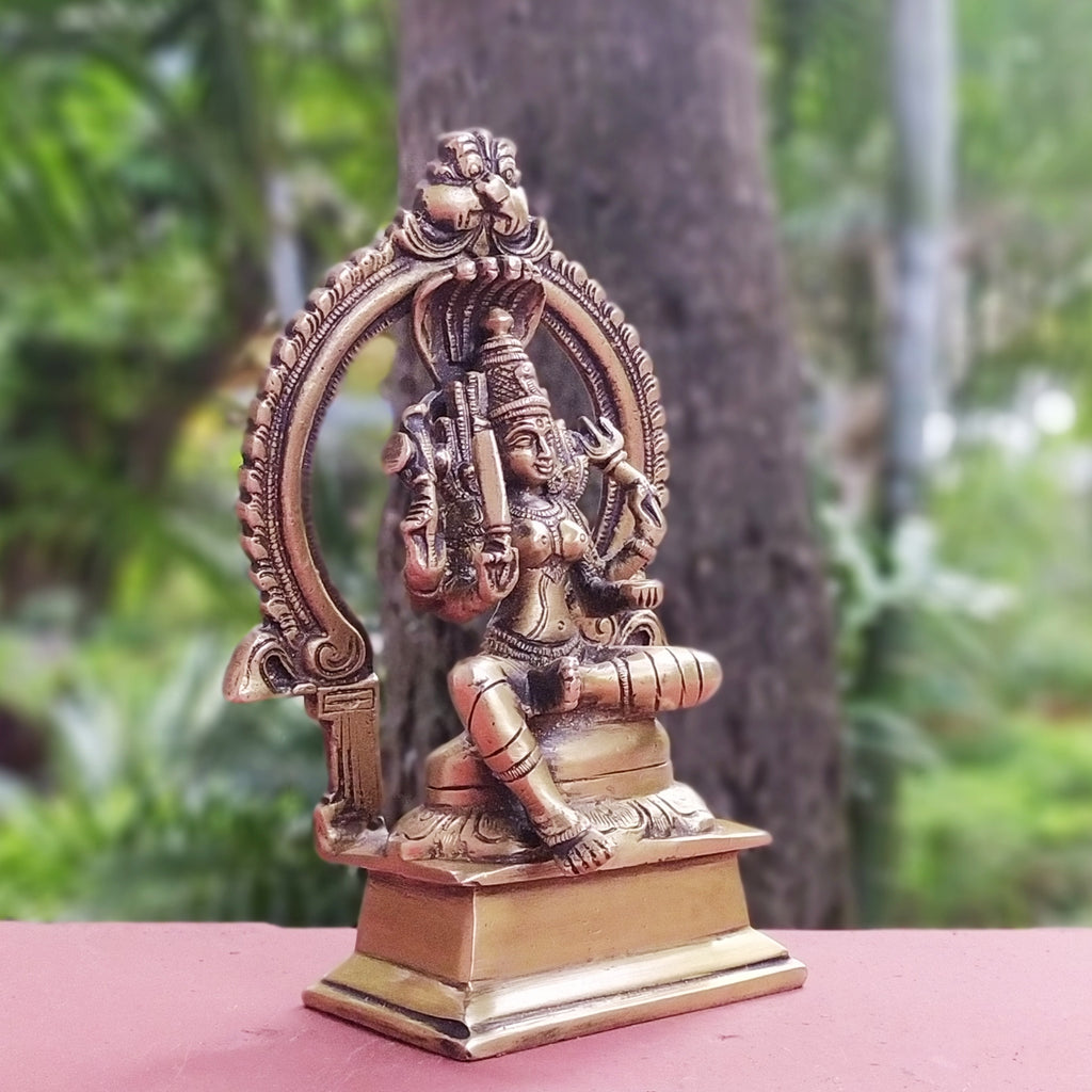 Vintage Brass Sculpture Of Parvati - Goddess of Fertility, Love & Devotion. Ht 17 cm x W 10 cm