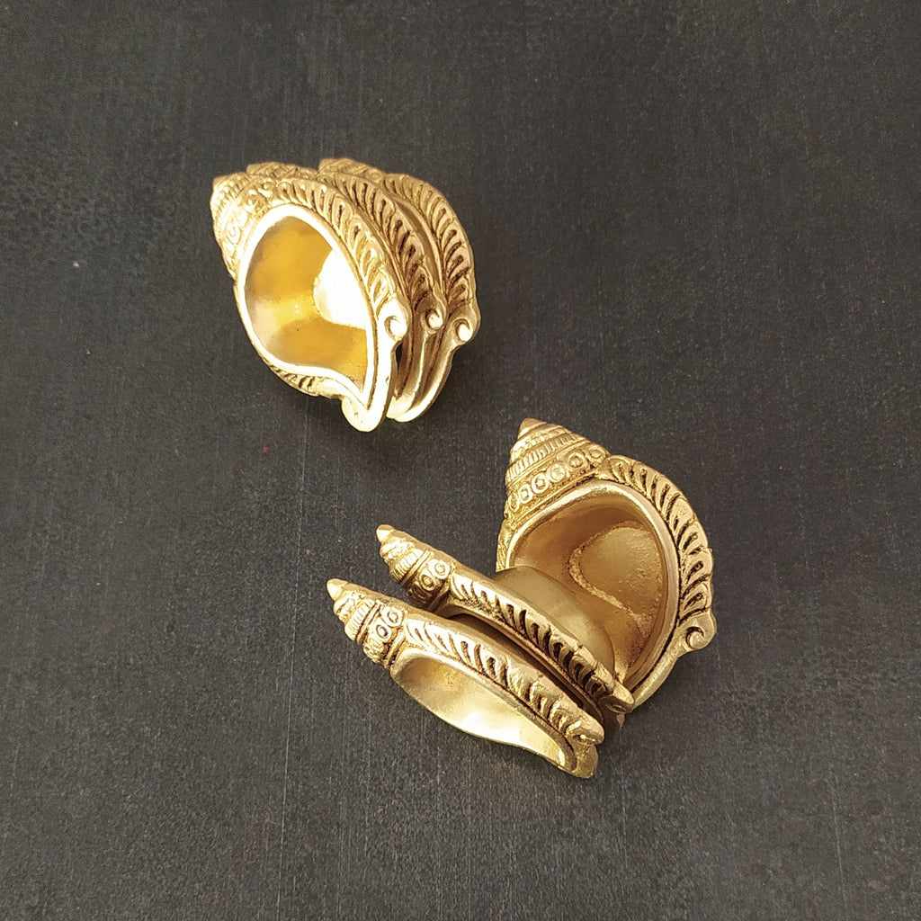 Set of 6 Vintage Hand Casted Festive Conch Shaped Brass Oil Diyas | Lamps With Engravings - L 8 cm X W 6.5 cm X H 2 cm