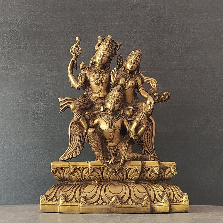 Majestic Sculpture Of Lord Vishu & Lakshmi With Vahan Garuda. Ht 30 cm x W 23.5 cm x D 9 cm