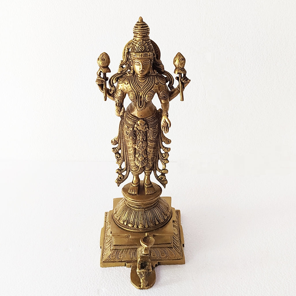 Magnificent Brass Sculpture of Lakshmi - Goddess Of Wealth & Prosperity.  Ht 37 cm x L 19 cm x W 13 cm