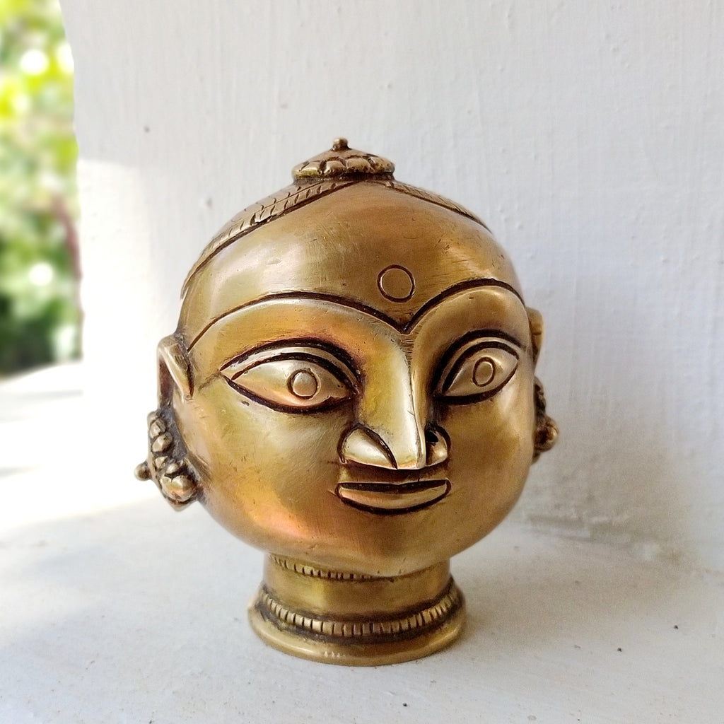 Vintage Bust of Gangaur Gauri - Goddess of Fertility, Love & Devotion. H 11 cm x W 11 cm