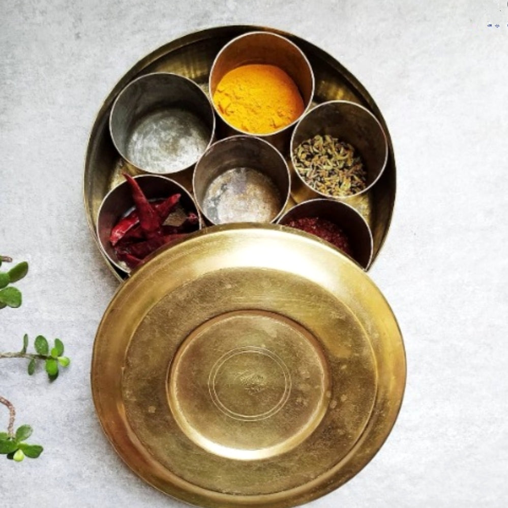 Traditional Vintage Round Brass Condiment | Spice Box With 7 Spice Containers, Diameter 16.5 cm x Ht 7 cm