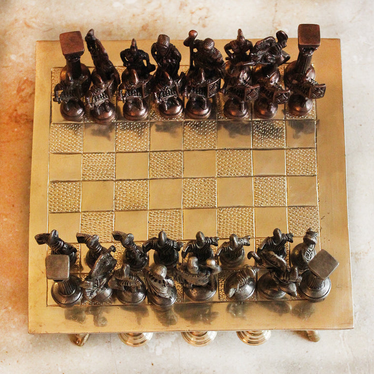 Majestic Brass Chess Board With Roman Chess Men - L 24 cm x W 24 cm x Ht 9 cm