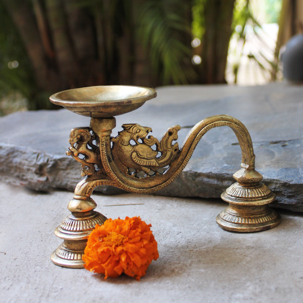 Vintage Brass Dhoop Aarti | Prayer Lamp With The Mythical Yali - L 16 cm x Ht 10 cm