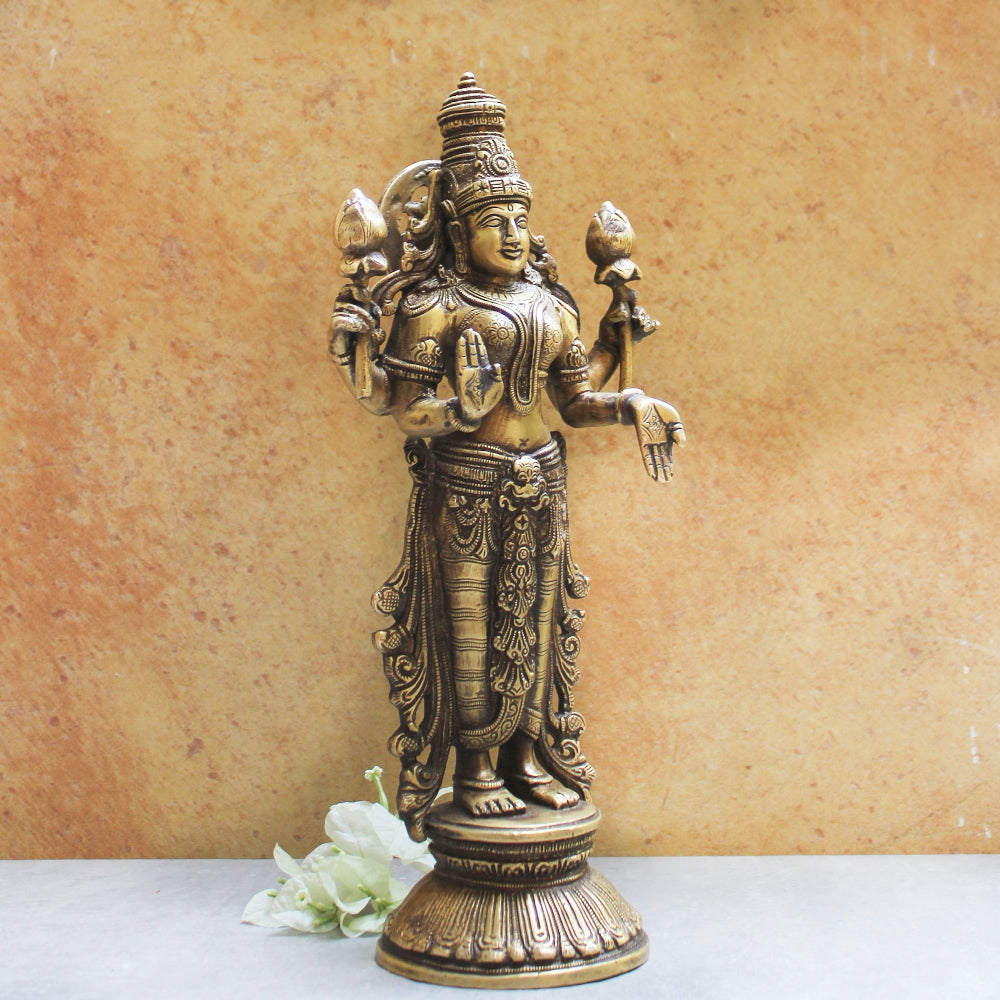 Majestic Brass Sculpture of Lakshmi - Goddess Of Wealth & Prosperity.  Ht 32 cm x Width 15 cm