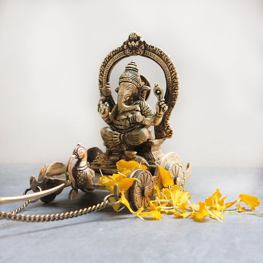 Vintage Brass Chariot Of Lord Ganesha Driven By His Vahan - The Mouse. L 29 cm x W 11 cm x Ht 16 cm