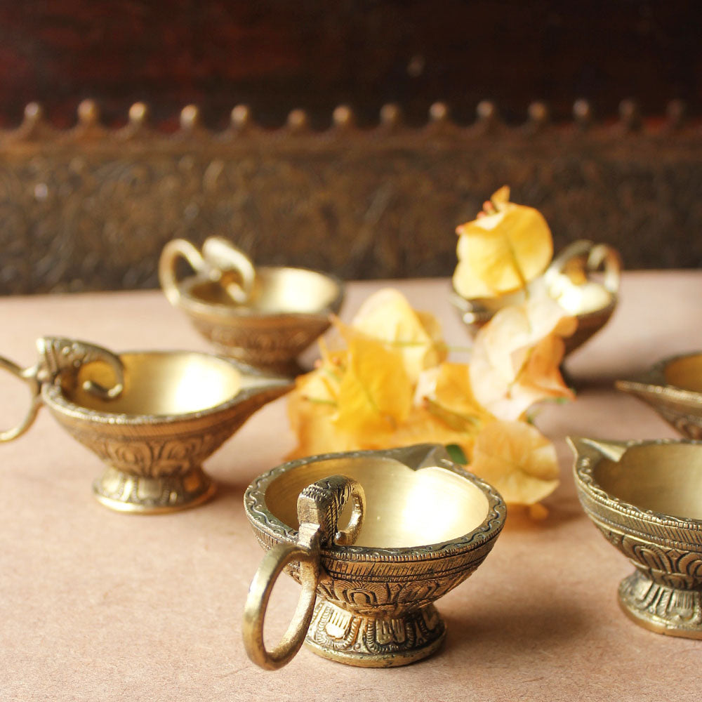 Collection Of 6 Vintage Brass Oil Lamps With An Exquisite Elephant Handle & Floral Pattern - L10 cm x H 4.5 cm - theindianweave