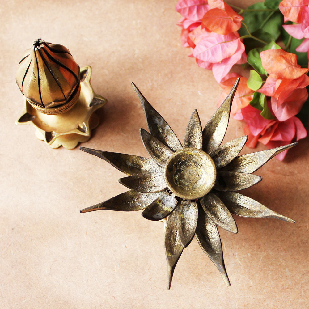 Set of 2 Vintage Brass Oil Lamps Made Of Sixteen Lotus Petals And 8 Oil Diyas - H 12 cm x W 8 cm - theindianweave