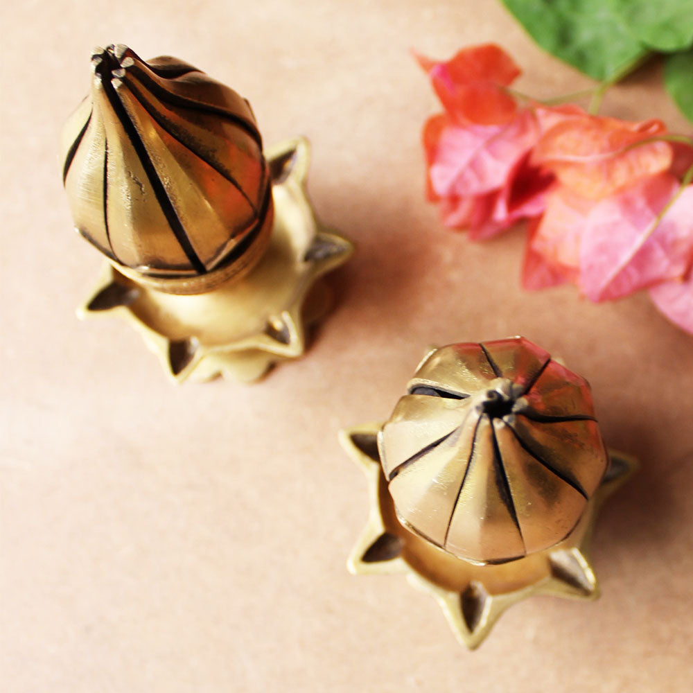 Set of 2 Vintage Brass Oil Lamps Made Of Sixteen Lotus Petals And 8 Oil Diyas - H 12 cm x W 8 cm - theindianweave